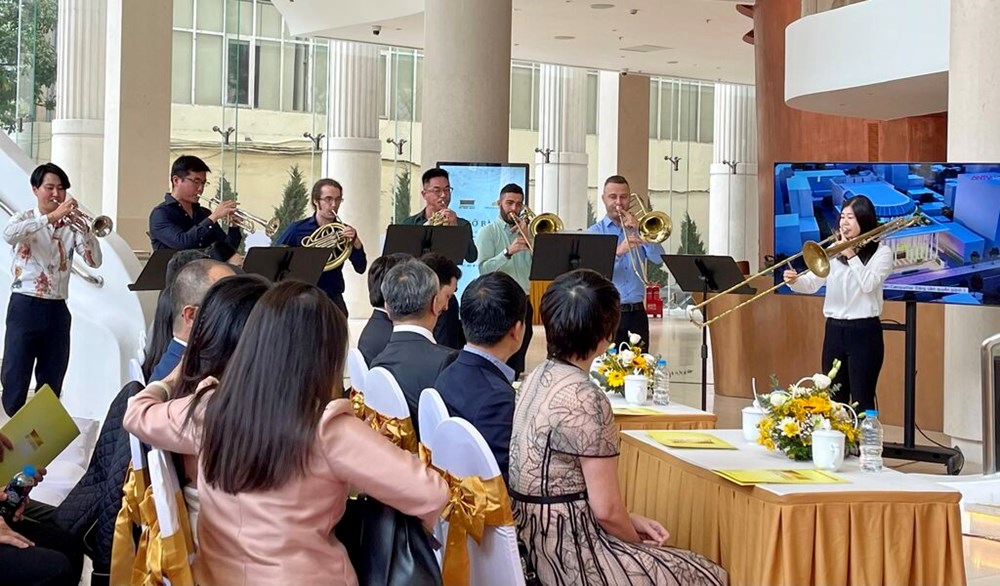 Dàn nhạc hàng đầu thế giới đến Việt Nam biểu diễn hòa nhạc 'Bốn mùa' - Ảnh 1.