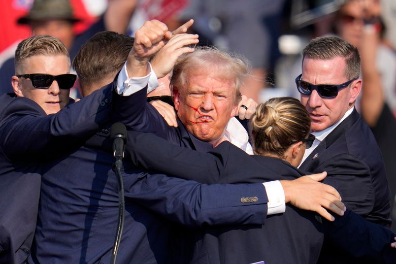 FBI công bố danh tính nghi phạm bắn ông Donald Trump - ảnh 1