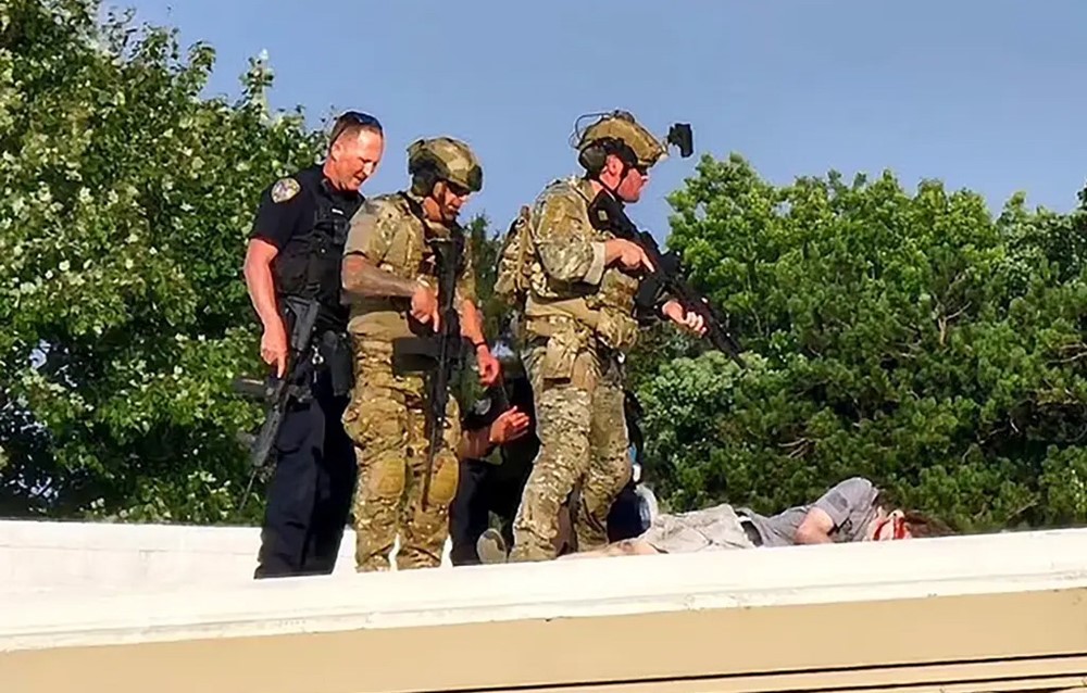 FBI công bố danh tính nghi phạm bắn ông Donald Trump - ảnh 3