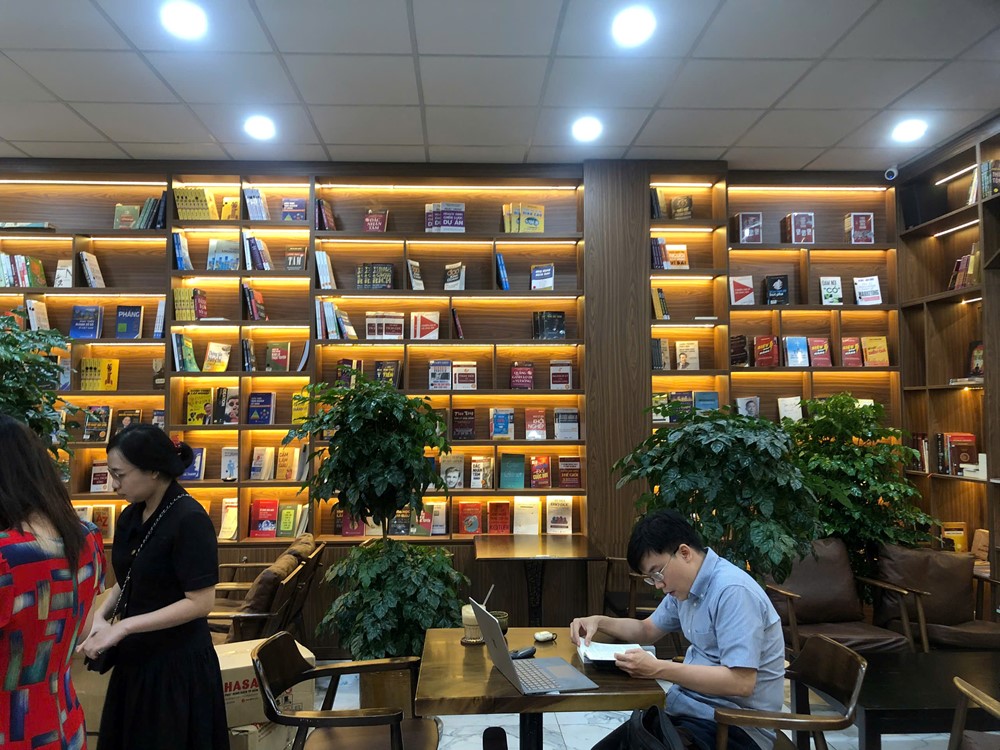 Triển lãm sách “Kỷ niệm 55 năm thực hiện Di chúc của Chủ tịch Hồ Chí Minh