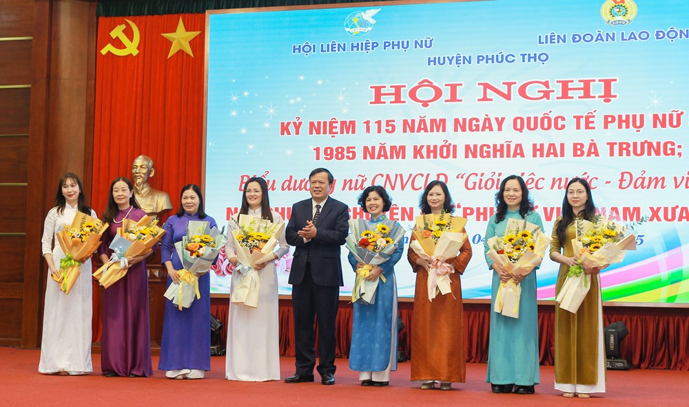 Phụ nữ Phúc Thọ tiếp nối truyền thống, vươn tới tương lai - ảnh 1