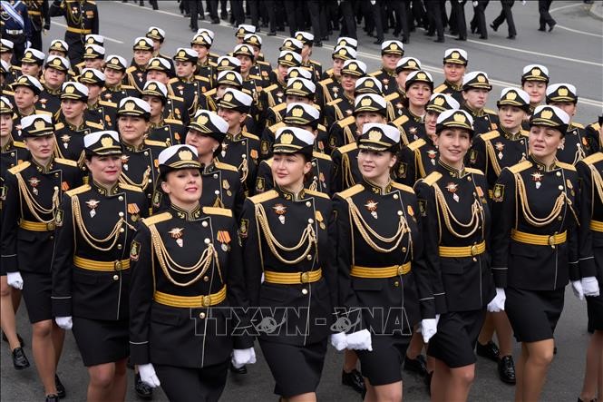 Tổng Bí thư Tô Lâm và Phu nhân dự Lễ duyệt binh kỷ niệm 80 năm Ngày Chiến thắng - ảnh 4