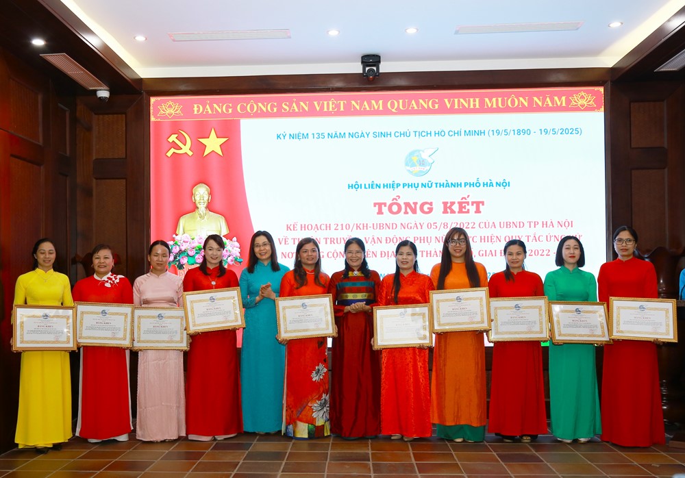 Biểu dương 80 điển hình tiêu biểu Phụ nữ Thủ đô làm theo lời Bác - ảnh 8