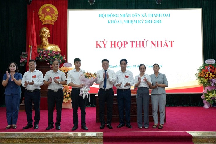 HĐND xã Thanh Oai kiện toàn tổ chức, vận hành bộ máy mới - ảnh 7