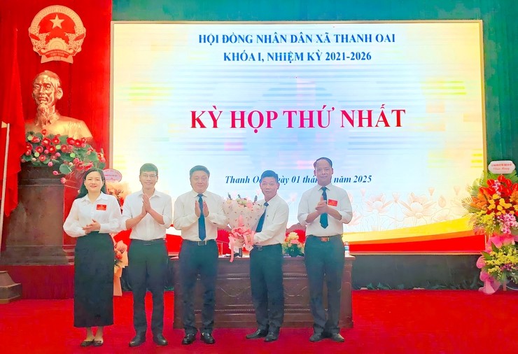 HĐND xã Thanh Oai kiện toàn tổ chức, vận hành bộ máy mới - ảnh 6