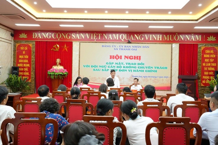 Xã Thanh Oai: Gặp mặt trao đổi với đội ngũ cán bộ không chuyên trách sau sắp xếp đơn vị hành chính - ảnh 1