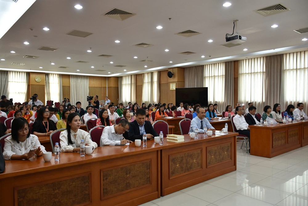 Khai mạc Khóa tập huấn giảng dạy tiếng Việt cho giáo viên người Việt Nam ở nước ngoài năm 2025 - ảnh 2