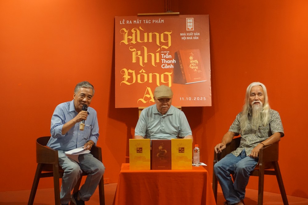 “Hùng khí Đông A - S800”: Dấu ấn đặc biệt từ bộ tiểu thuyết lịch sử kỷ niệm 800 năm triều Trần - ảnh 1