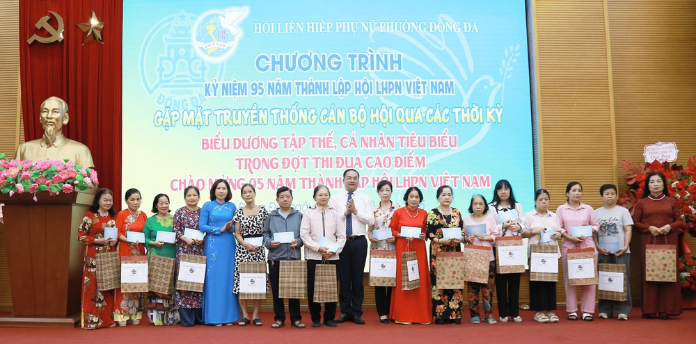 Phụ nữ phường Đống Đa: Tự hào truyền thống, vững bước tương lai - ảnh 9