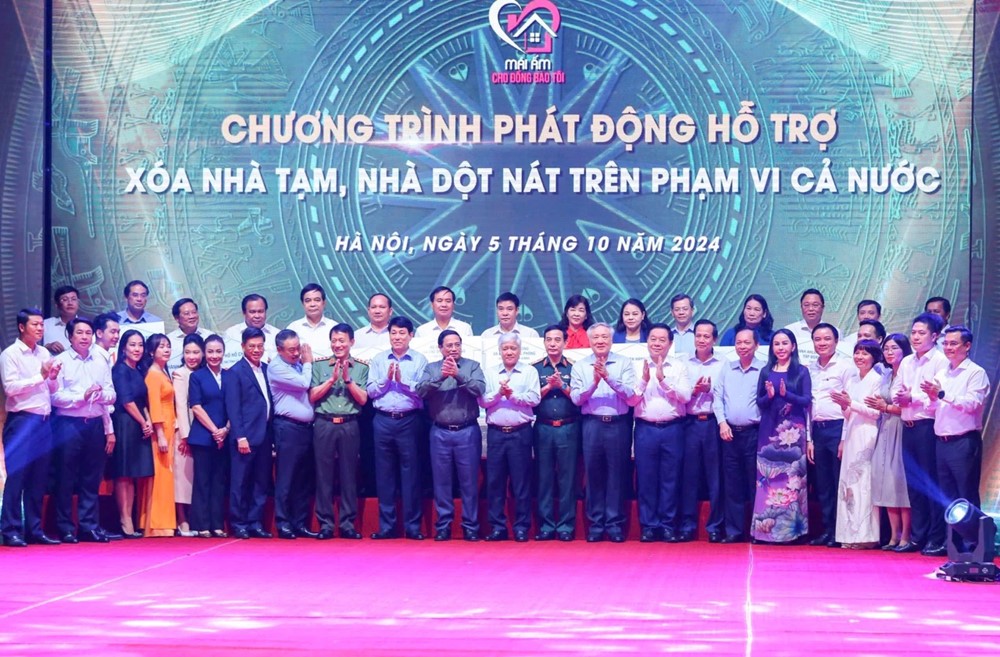 Agribank ủng hộ 100 tỷ đồng hưởng ứng đợt thi đua cao điểm hoàn thành xóa nhà tạm, nhà dột nát trên cả nước - ảnh 2