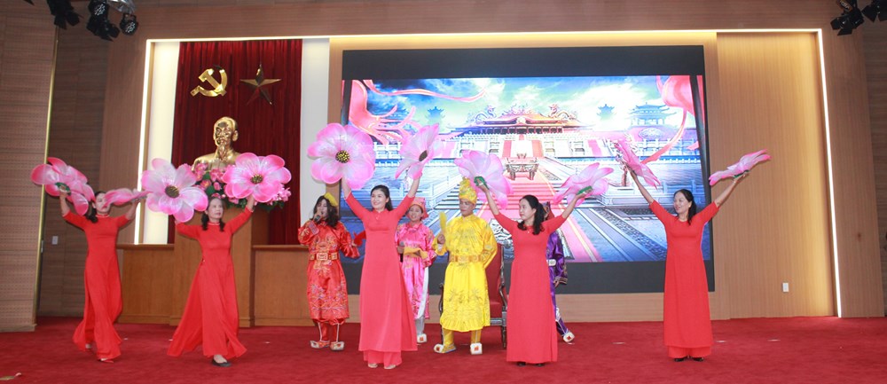 Hội LHPN huyện Gia Lâm: Tuyên truyền Nghị quyết đại hội phụ nữ các cấp - ảnh 5
