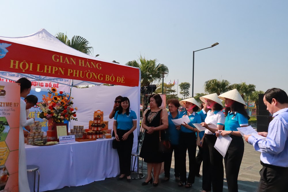 Hội LHPN quận Long Biên: Sôi nổi ngày hội “Phụ nữ Long Biên sáng tạo, khởi nghiệp” năm 2022 - ảnh 3