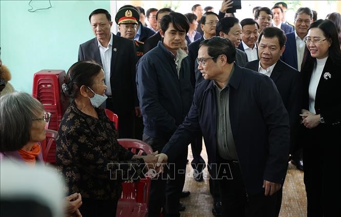 Thủ tướng Phạm Minh Chính phát lệnh khởi công đồng loạt 12 dự án đường bộ cao tốc Bắc - Nam - ảnh 3