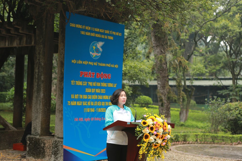 Hội LHPN Hà Nội tổ chức Tết trồng cây tại khu Di tích Chủ tịch Hồ Chí Minh - ảnh 2