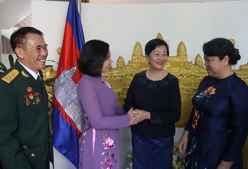 Gìn giữ và vun đắp tình đoàn kết, hữu nghị truyền thống Việt Nam- Campuchia - ảnh 3