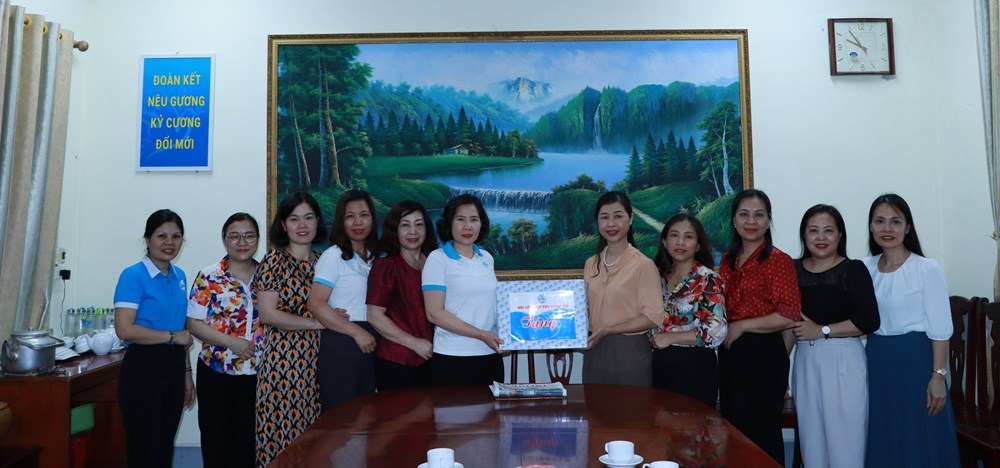 Hội LHPN Hà Nội thăm và làm việc với Bộ Chỉ huy Bộ đội biên phòng và Hội LHPN tỉnh Nghệ An - ảnh 8