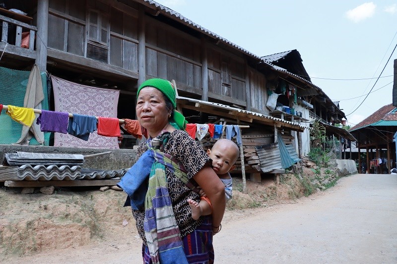 Vượt hàng trăm cây số đến với phụ nữ biên cương tỉnh Nghệ An - ảnh 12