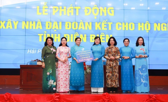 Hội LHPN Việt Nam phát động ủng hộ nhà đại đoàn kết hỗ trợ hộ nghèo tỉnh Điện Biên - ảnh 2