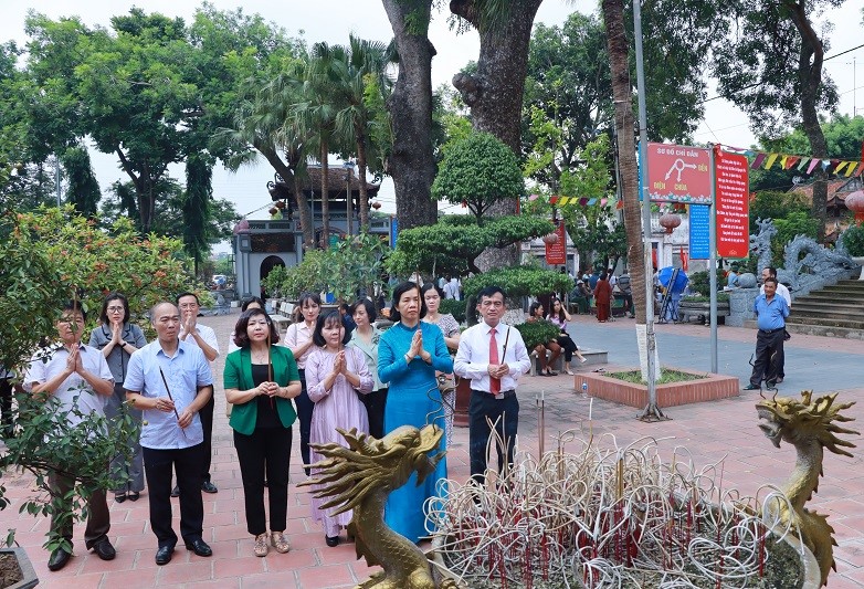 Tri ân, tưởng nhớ đến công lao to lớn của Hoàng Thái Hậu Nguyên Phi Ỷ Lan - ảnh 1