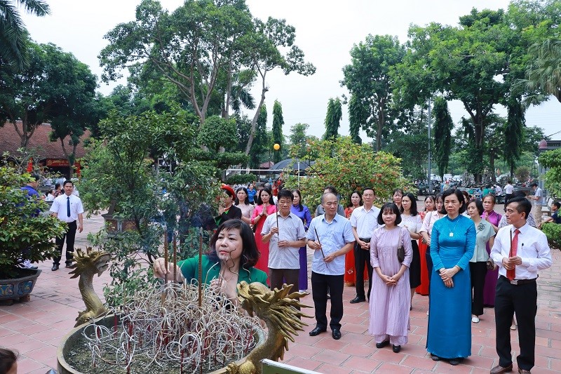 Tri ân, tưởng nhớ đến công lao to lớn của Hoàng Thái Hậu Nguyên Phi Ỷ Lan - ảnh 2