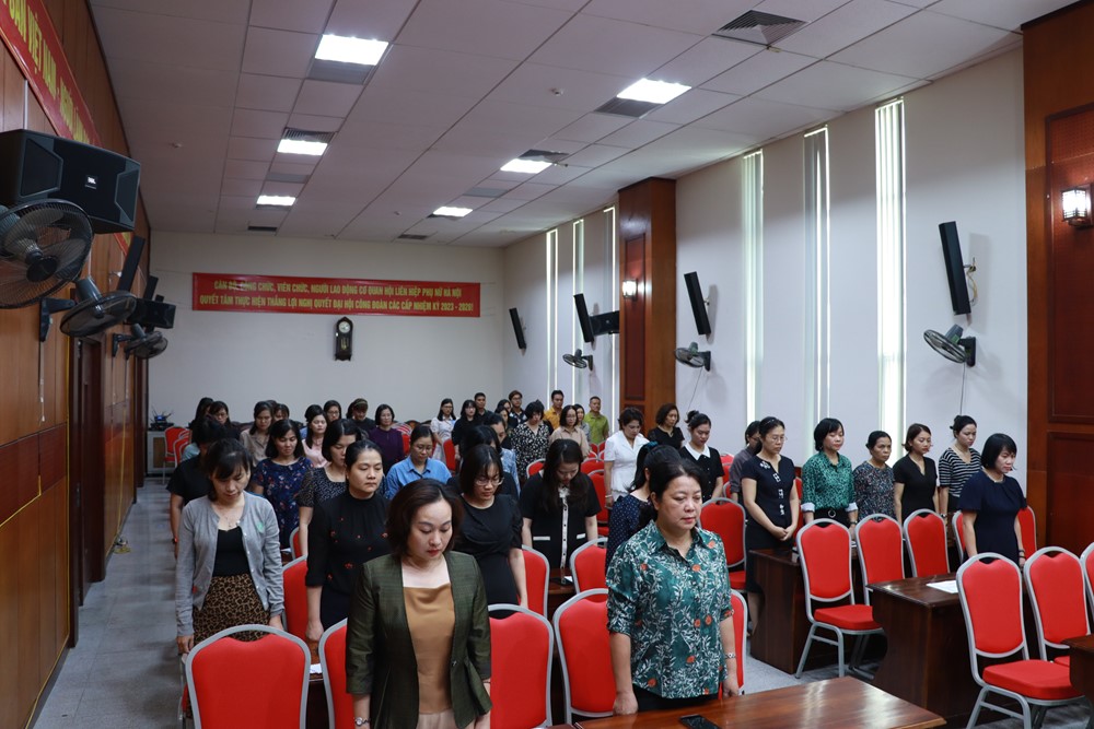 Hội LHPN Hà Nội tưởng niệm và phát động ủng hộ các nạn nhân trong vụ hỏa hoạn tại quận Thanh Xuân - ảnh 1