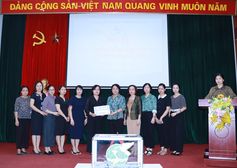 Hội LHPN Hà Nội tưởng niệm và phát động ủng hộ các nạn nhân trong vụ hỏa hoạn tại quận Thanh Xuân - ảnh 8