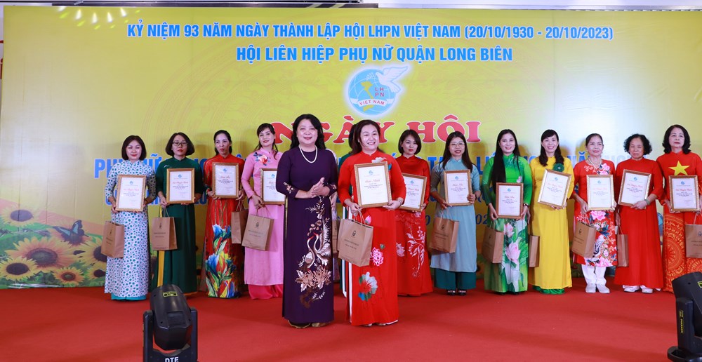 Tưng bừng Ngày hội phụ nữ Long Biên khởi nghiệp sáng tạo năm 2023 - ảnh 7