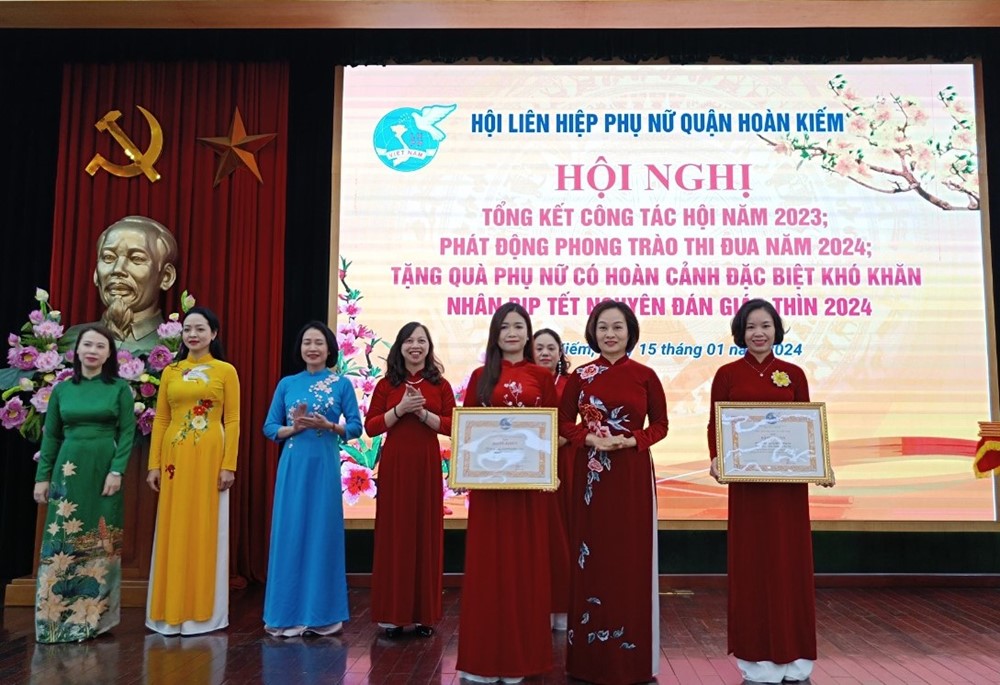 Hội LHPN quận Hoàn Kiếm: 7 dấu ấn nổi bật năm 2023 - ảnh 4