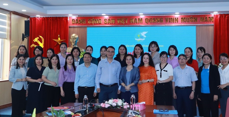 Bà Trần Thị Lan được bầu giữ chức vụ Chủ tịch Hội LHPN huyện Mê Linh - ảnh 1