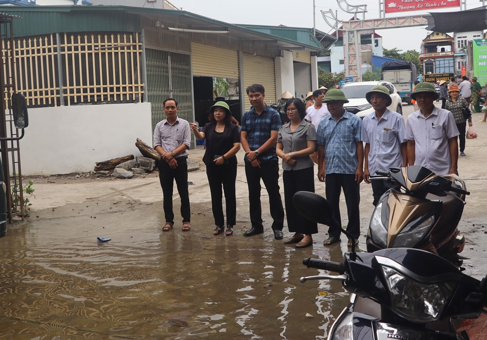 Hội LHPN Hà Nội: Động viên, hỗ trợ người dân bị thiệt hại do mưa bão tại huyện Mỹ Đức  - ảnh 2