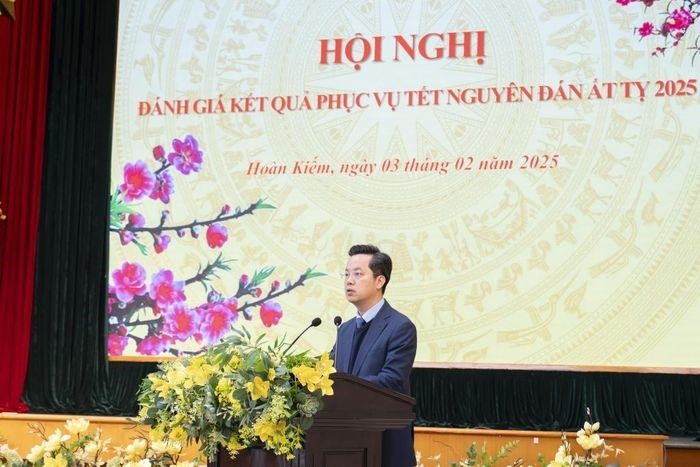 Quận Hoàn Kiếm: Bắt tay ngay vào làm việc từ những ngày đầu Xuân mới - ảnh 1