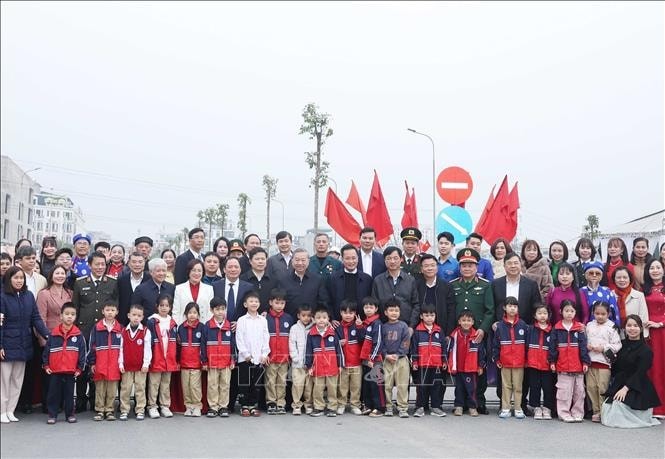 Tổng Bí thư Tô Lâm dự Lễ phát động Tết trồng cây Xuân Ất Tỵ năm 2025 tại Hưng Yên - ảnh 4