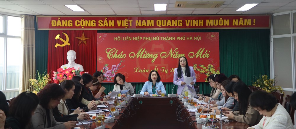  Phụ nữ Thủ đô phát huy truyền thống “Ba đảm đang” tích cực thực hiện phong trào thi đua - ảnh 3