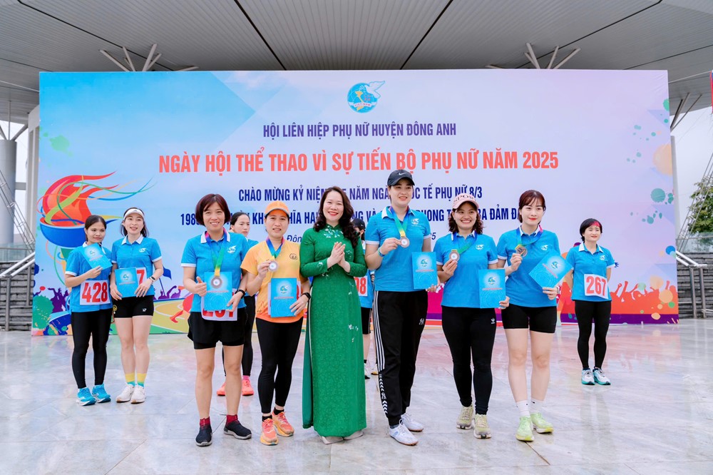 Hội LHPN huyện Đông Anh: Sôi nổi ngày hội thể thao “Vì sự tiến bộ phụ nữ” năm 2025 - ảnh 13