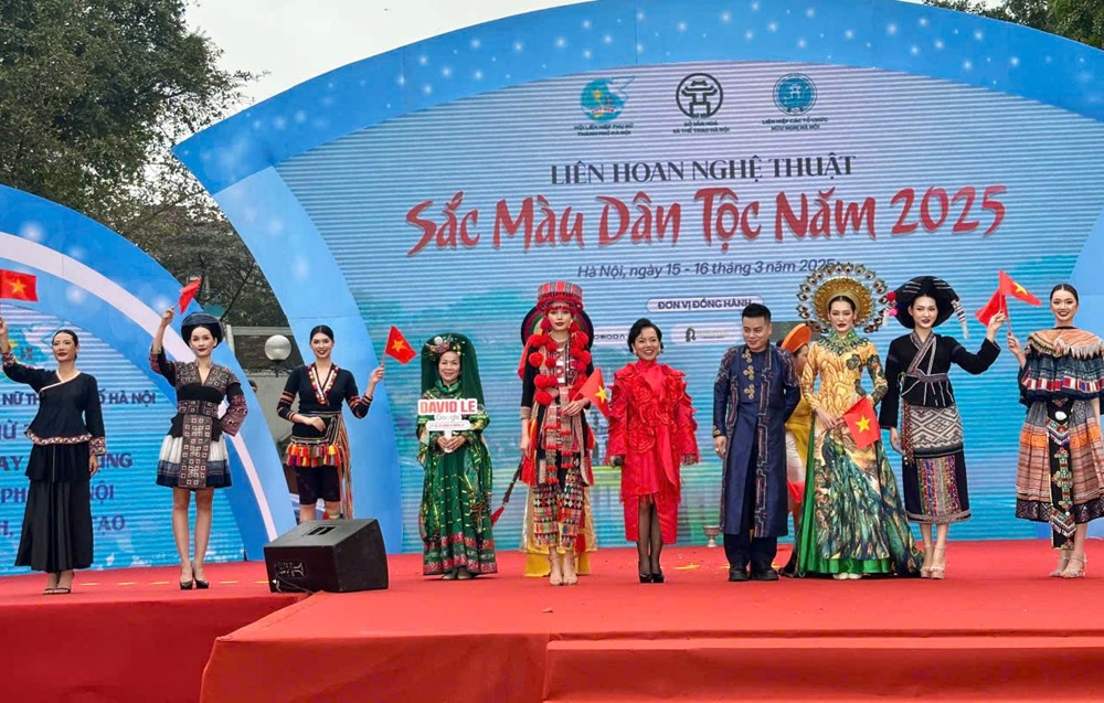 Những hình ảnh ấn tượng tại Festival “Phụ nữ Thủ đô vì hòa bình, phát triển” năm 2025 - ảnh 12