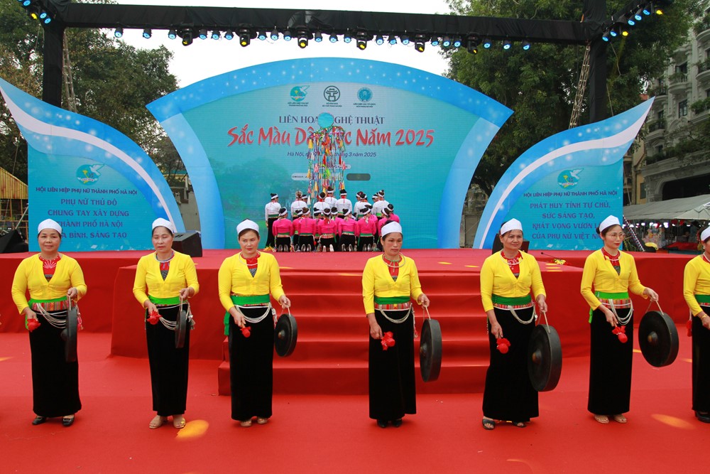 Những hình ảnh ấn tượng tại Festival “Phụ nữ Thủ đô vì hòa bình, phát triển” năm 2025 - ảnh 15