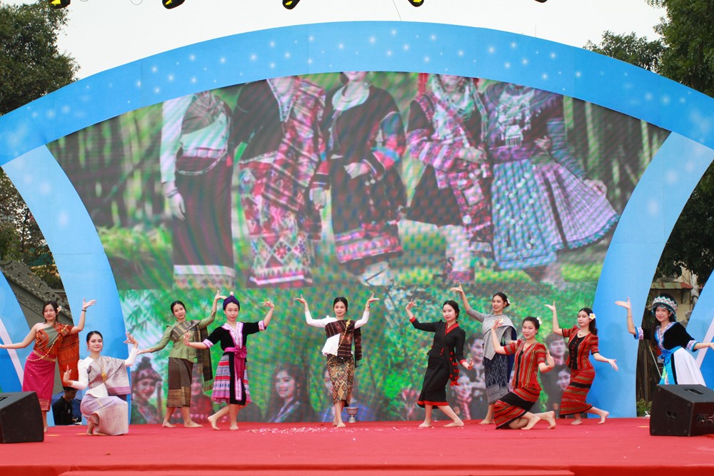 Những hình ảnh ấn tượng tại Festival “Phụ nữ Thủ đô vì hòa bình, phát triển” năm 2025 - ảnh 10