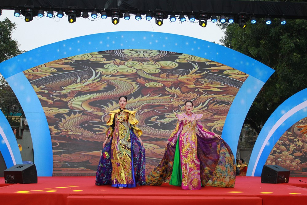 Những hình ảnh ấn tượng tại Festival “Phụ nữ Thủ đô vì hòa bình, phát triển” năm 2025 - ảnh 7