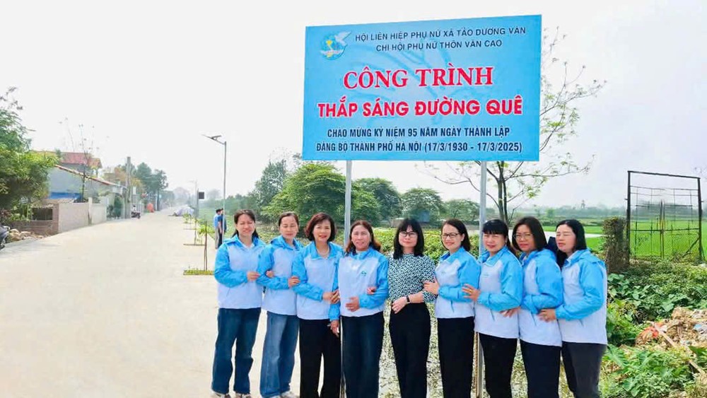 Huyện Ứng Hòa: Khánh thành và bàn giao công trình “Sân chơi thể thao cộng đồng” cho người dân - ảnh 2