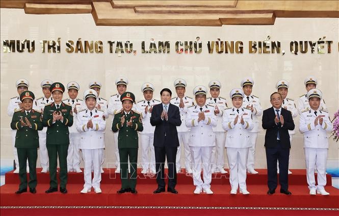 Chủ tịch nước dự Lễ kỷ niệm 70 năm Ngày thành lập Hải quân nhân dân Việt Nam - ảnh 8