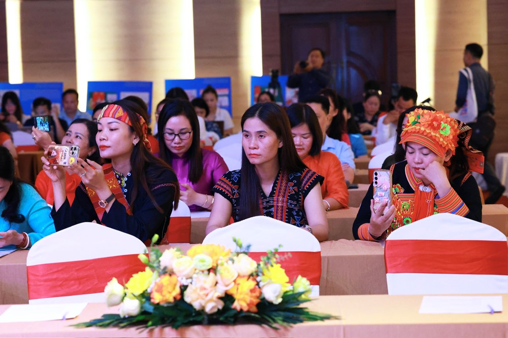 Dự án 8 bước đầu thay đổi “nếp nghĩ, cách làm” của người dân tại các xã, thôn đặc biệt khó khăn - ảnh 2