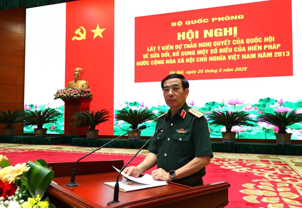 Bộ Quốc phòng tổ chức lấy ý kiến về sửa đổi Hiến pháp năm 2013 - ảnh 1