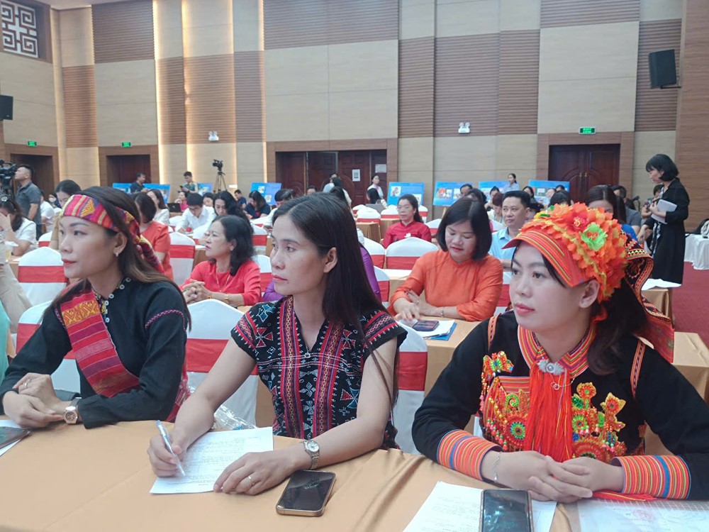 Đẩy mạnh lồng ghép giới trong chương trình đào tạo, bồi dưỡng cho học sinh, sinh viên - ảnh 2