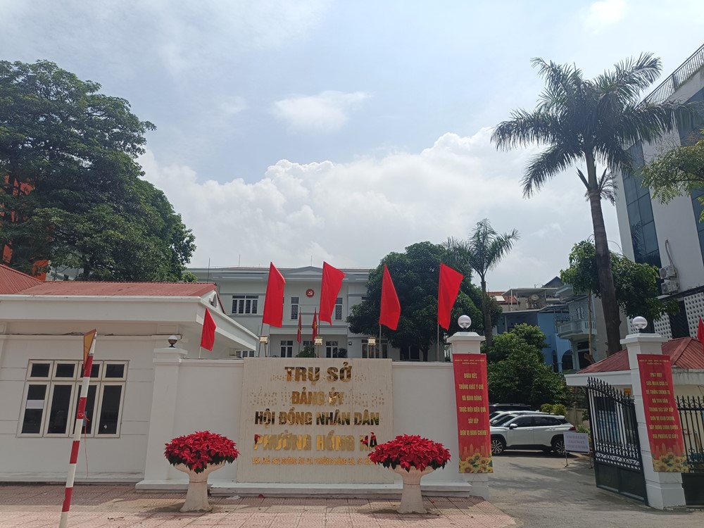 Phường Hồng Hà, TP Hà Nội: Công bố các quyết định về tổ chức bộ máy và công tác cán bộ - ảnh 4