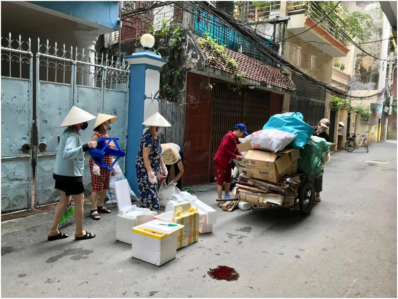 Hội LHPN phường Phương Liệt, TP Hà Nội: Chỉnh trang các tuyến đường ngõ phố xanh, sạch, đẹp - ảnh 2