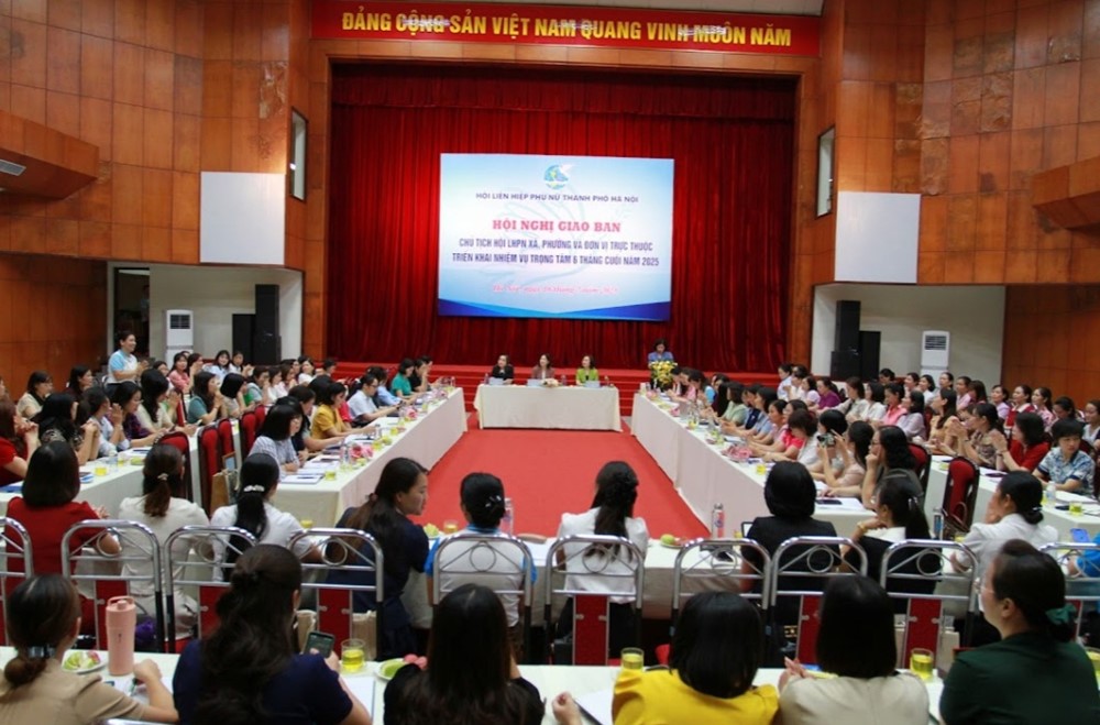 Phụ nữ say mê với công tác Hội góp phần xây dựng Thủ đô phát triển trong tình hình mới - ảnh 1
