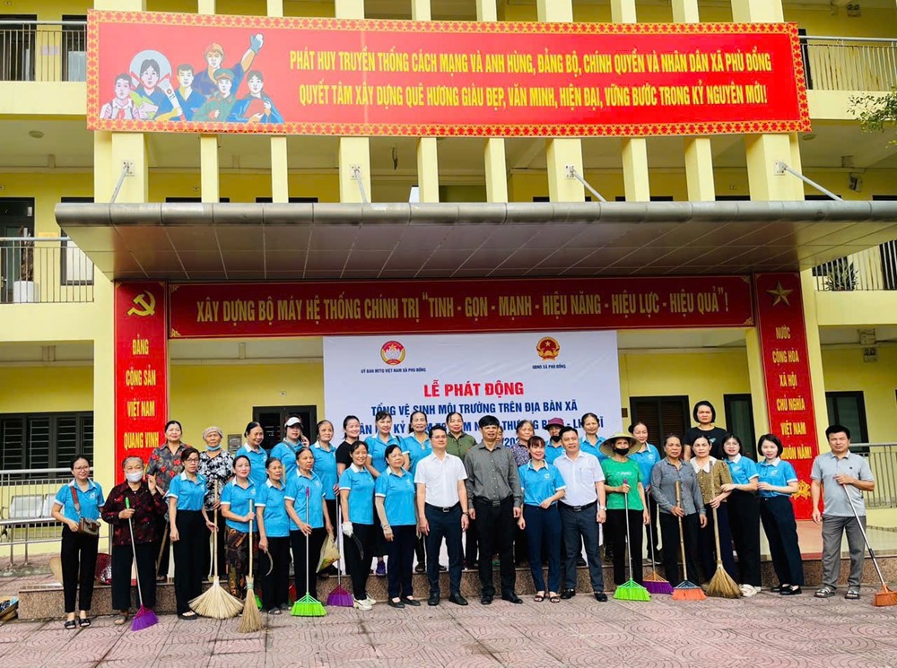 Xã Phù Đổng, TP Hà Nội: Phát động tổng vệ sinh môi trường trên địa bàn - ảnh 2