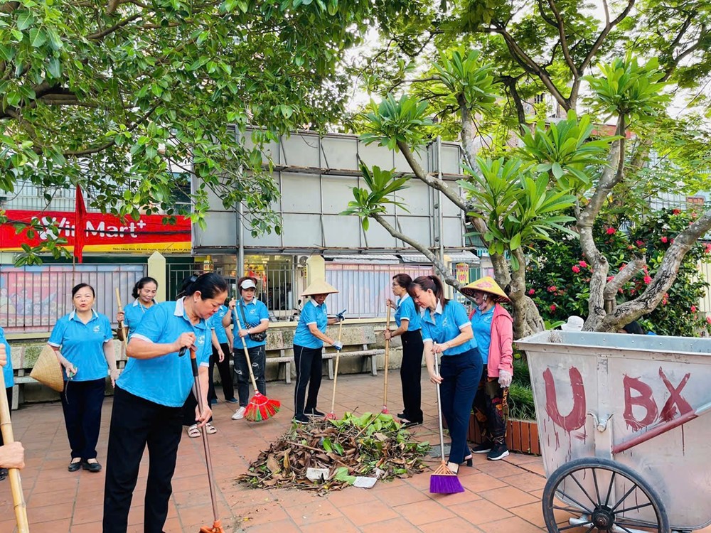 Xã Phù Đổng, TP Hà Nội: Phát động tổng vệ sinh môi trường trên địa bàn - ảnh 5