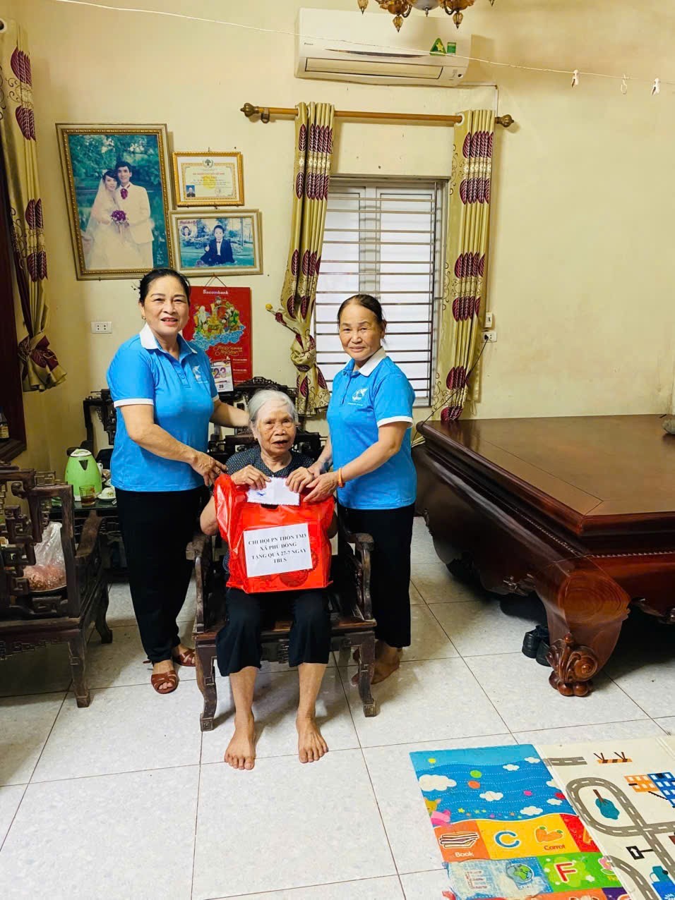 Hội LHPN xã Phù Đổng, Hà Nội có nhiều hoạt động nghĩa tình tháng 7 - ảnh 10