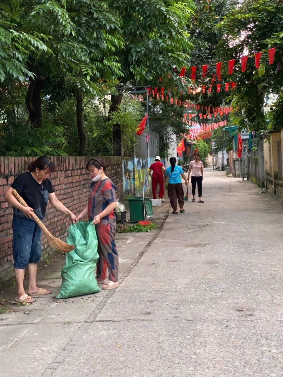 Lan tỏa thông điệp Hà Nội “Sáng - Xanh - Sạch - Đẹp” nâng cao chất lượng cuộc sống - ảnh 13